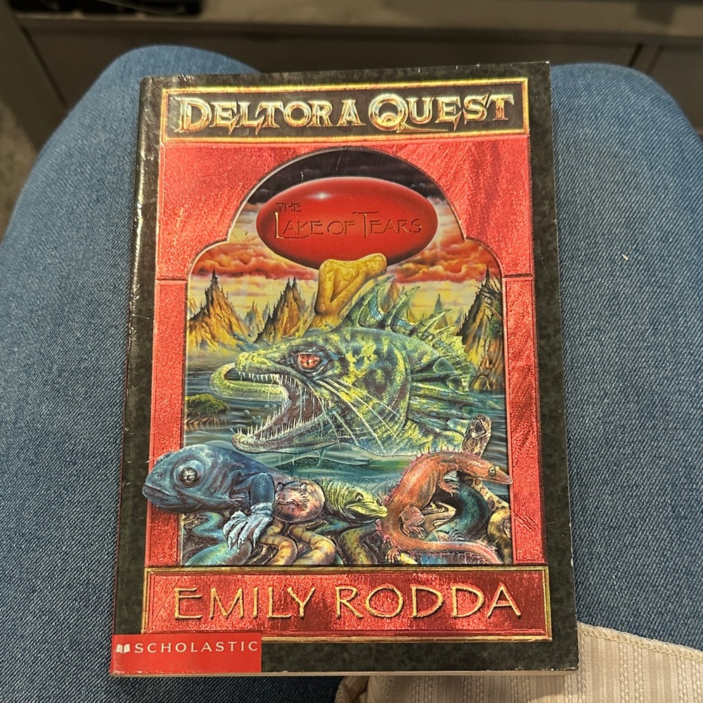 Deltora Quest: The Lake of Tears - Black and Red Cover